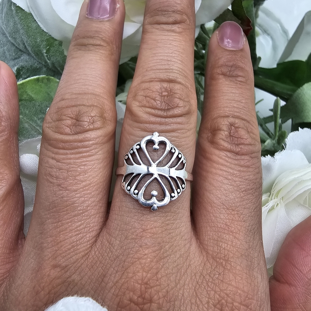 ♥️ TWIN HEARTS RING - Picture 4 of 7